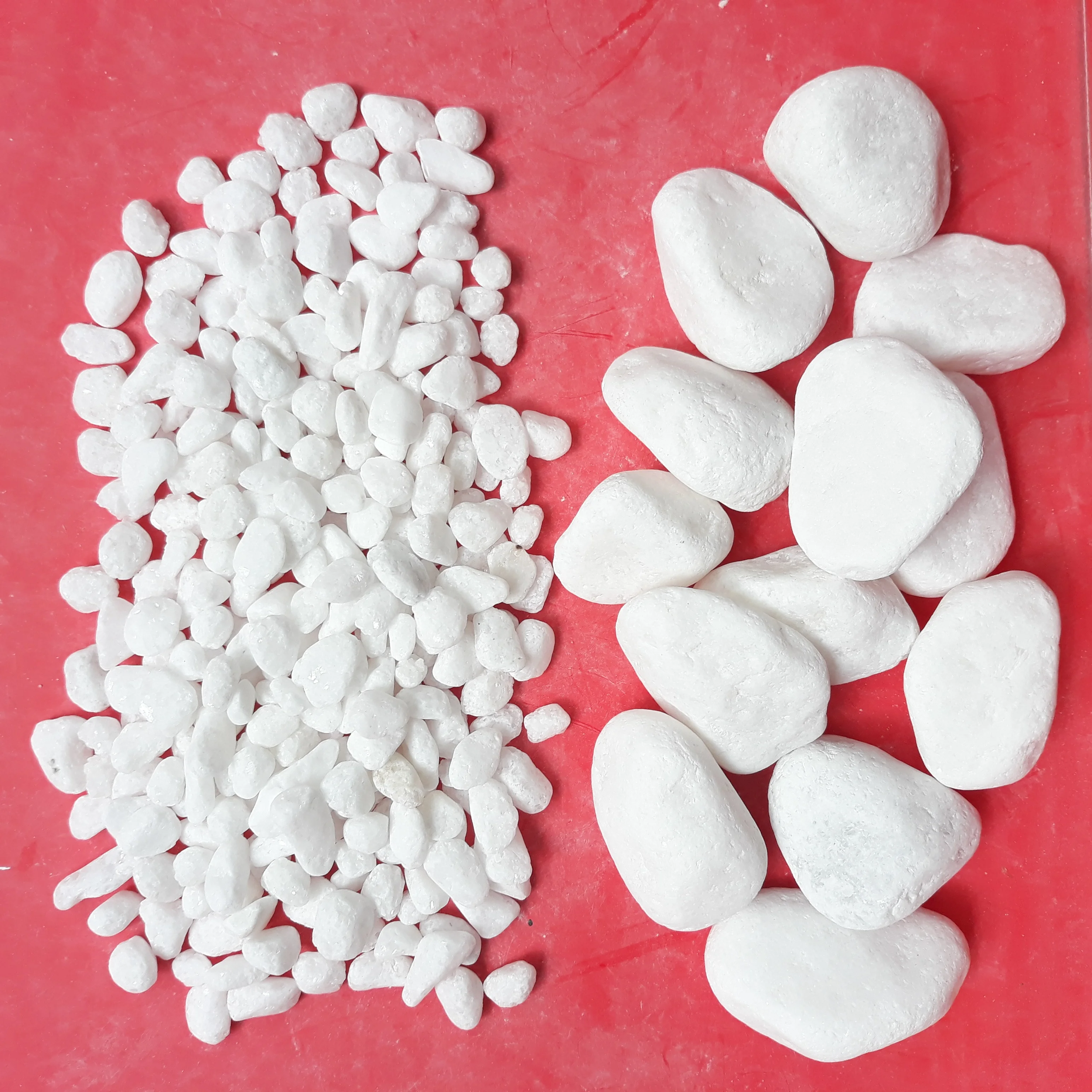Natural stone river rocks white pebble stone for landscape rock