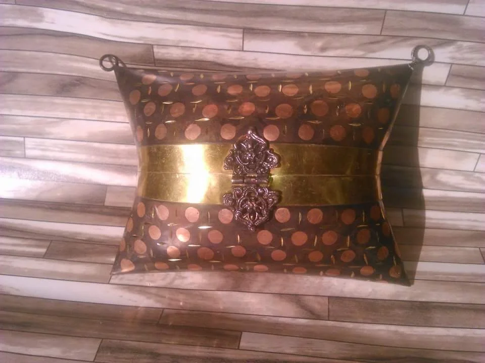 Brass Metal Clutch Beg