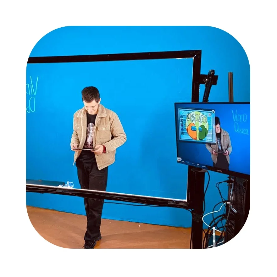 White Glass Board (Flipchart), Effect of Drawing in the Air with Fluorescent Markers, Online/Offline Usage, Adjustable Height