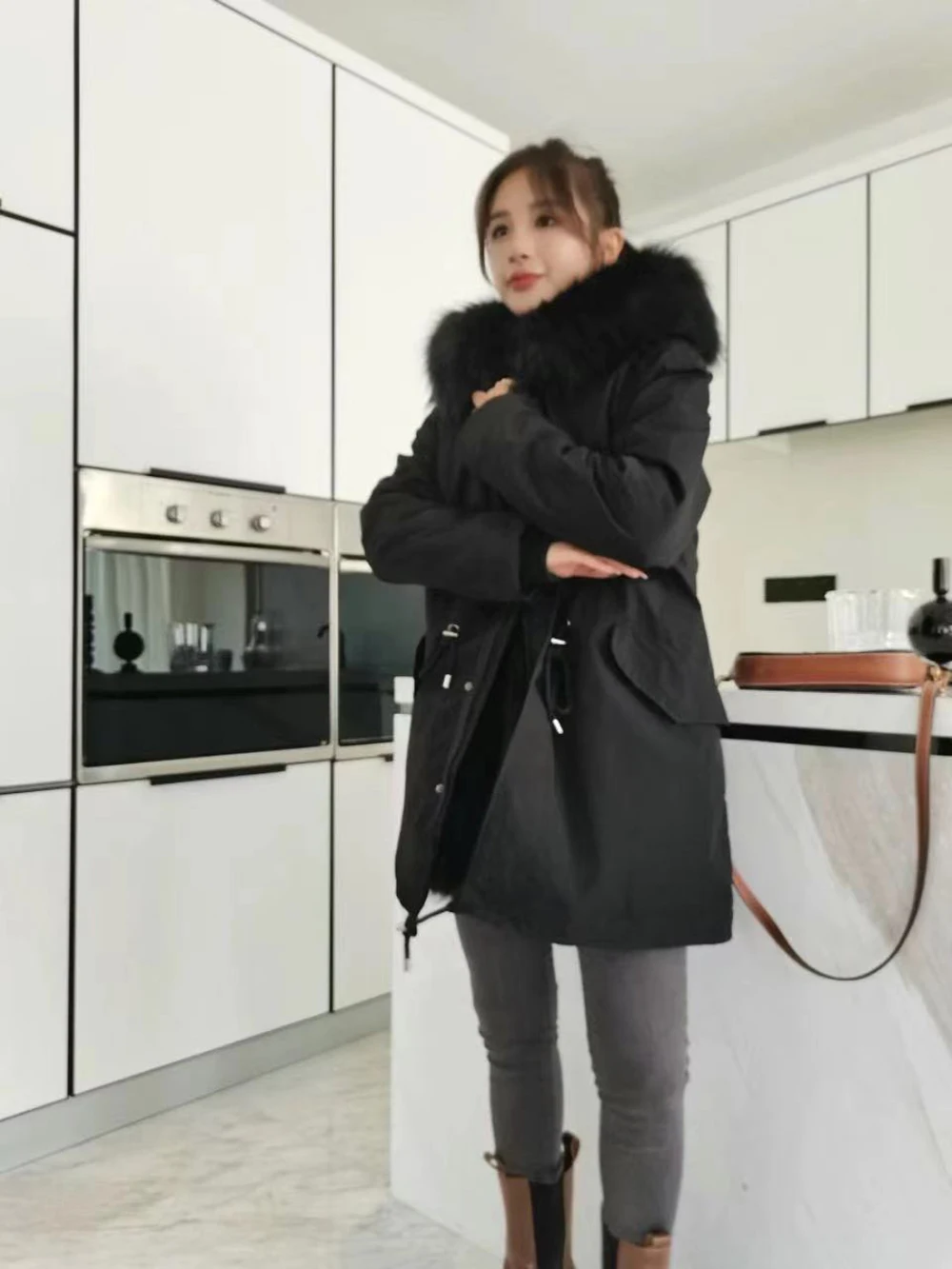 New Custom Design Lady Fur Collar Long Hoodies Warm Jackets Plus Size Winter Coat Women Parka Jackets