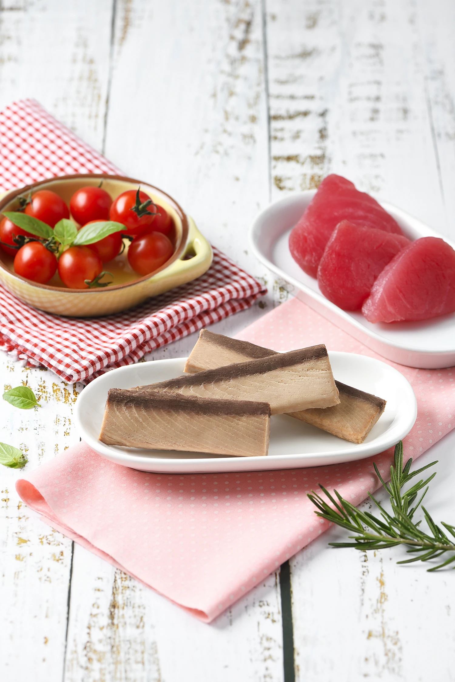 Atlas Cat Loin Tuna Flavor - Wholesale Cat Food and Best Price Made Pet Food with Natural Ingredients from Thailand