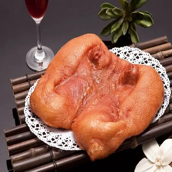 FROZEN ROASTED WHOLE DUCK BONELESS