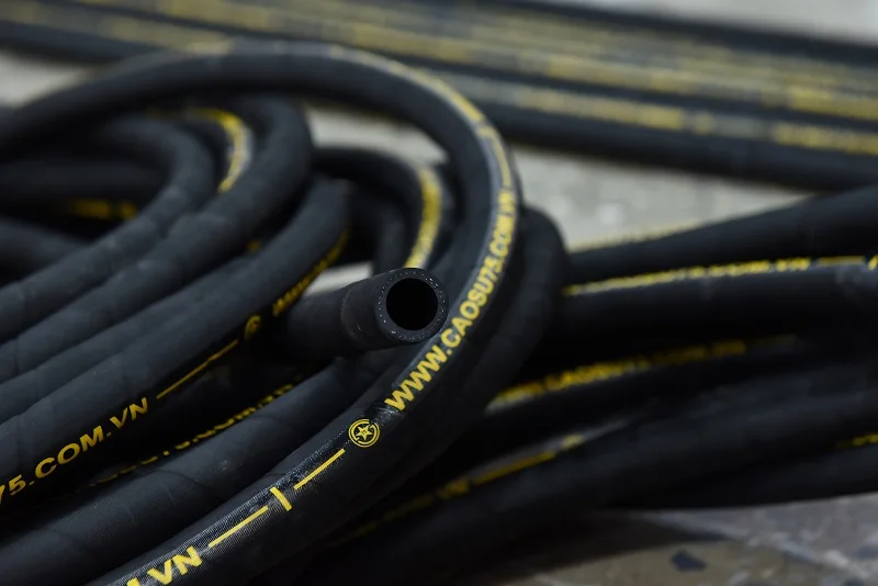  Масляный резиновый шланг/сопротивление давлению 10 бар и 16 25 большое количество разумные цены