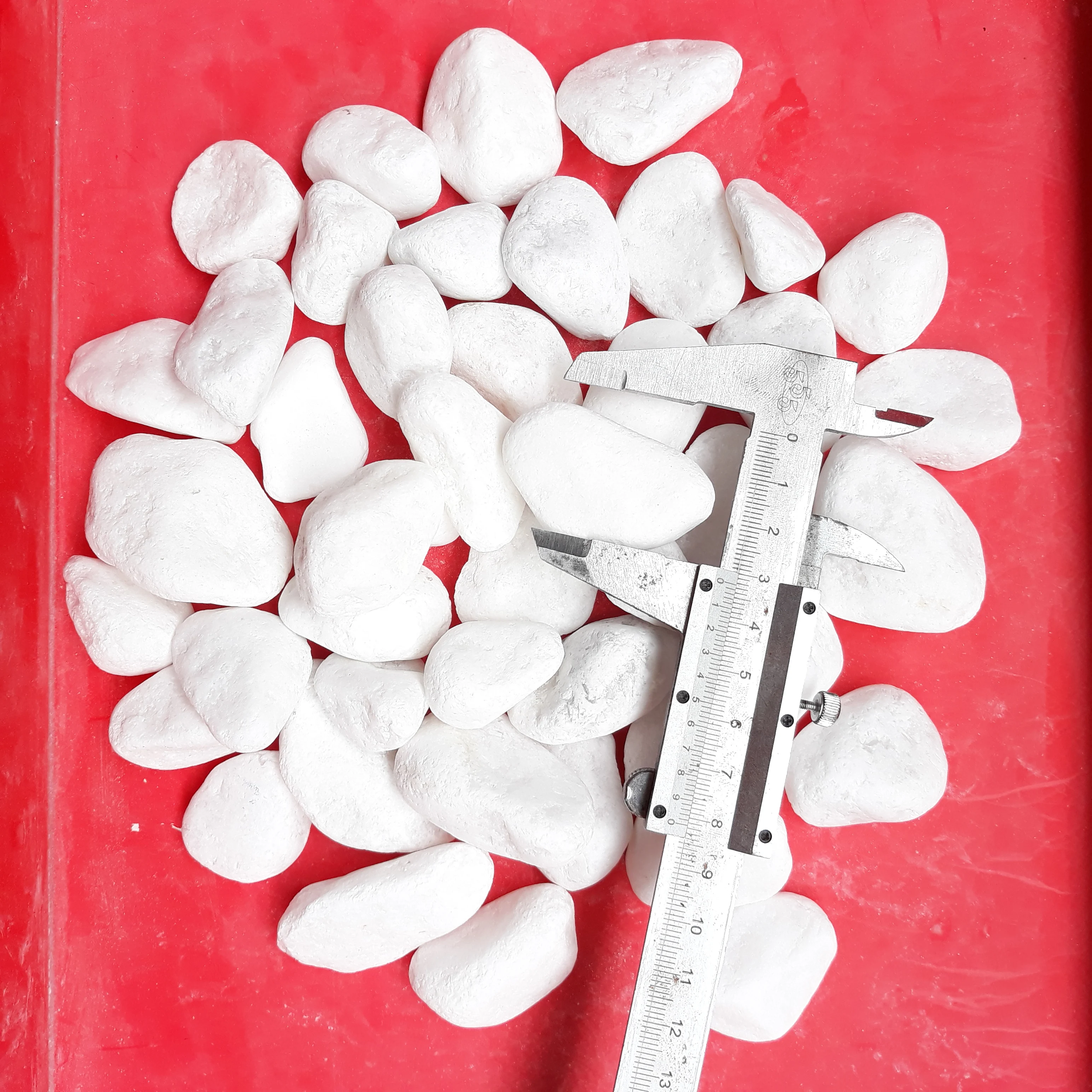 White Pebble Stone  Marble Chips for Paving with Best Price for Sale