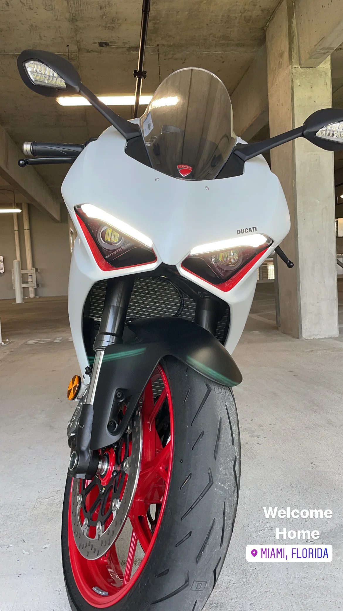  2021 ducluo SUPERBIKE PANIGALE