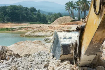 Wholesale Price Beige Color Slightly Bright Orange Original River Sand Suitable for all purpose From Malaysia