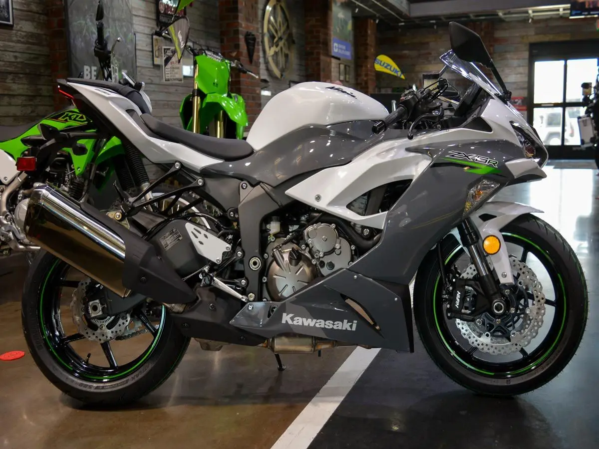 2021 Original  Kawasakii NINJA ZX-6R ABS