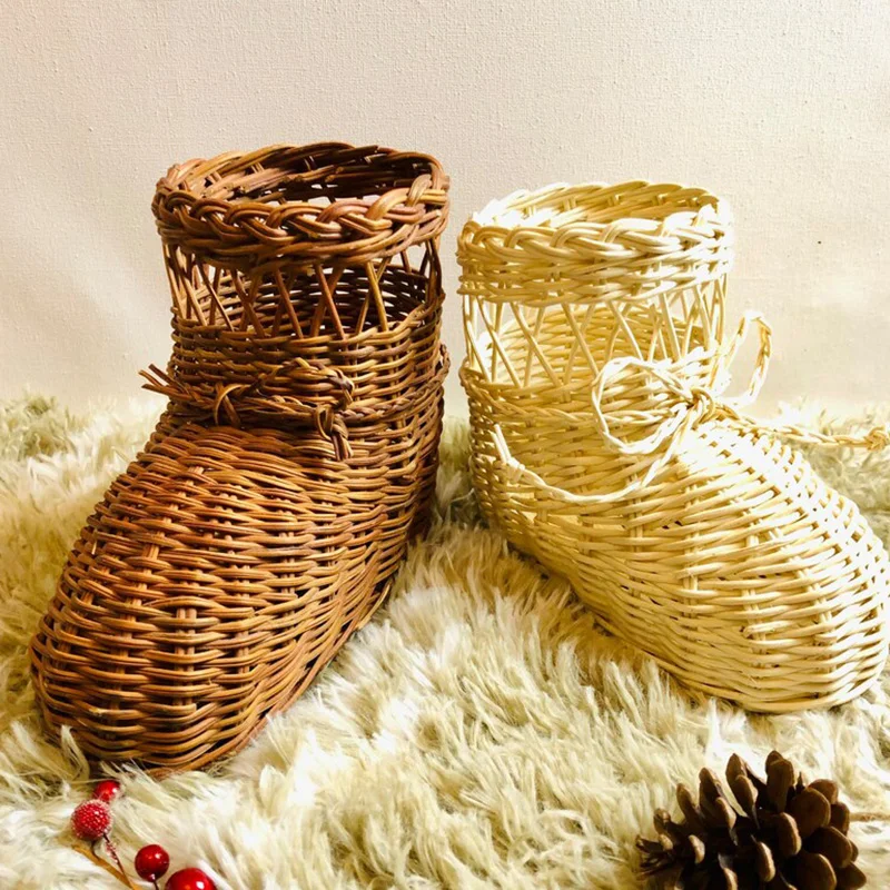 Hot Selling Rustic Decor Handmade Rattan Shoe, Wicker Natural Handmade Toy, Christmas Bell Ornaments Decor