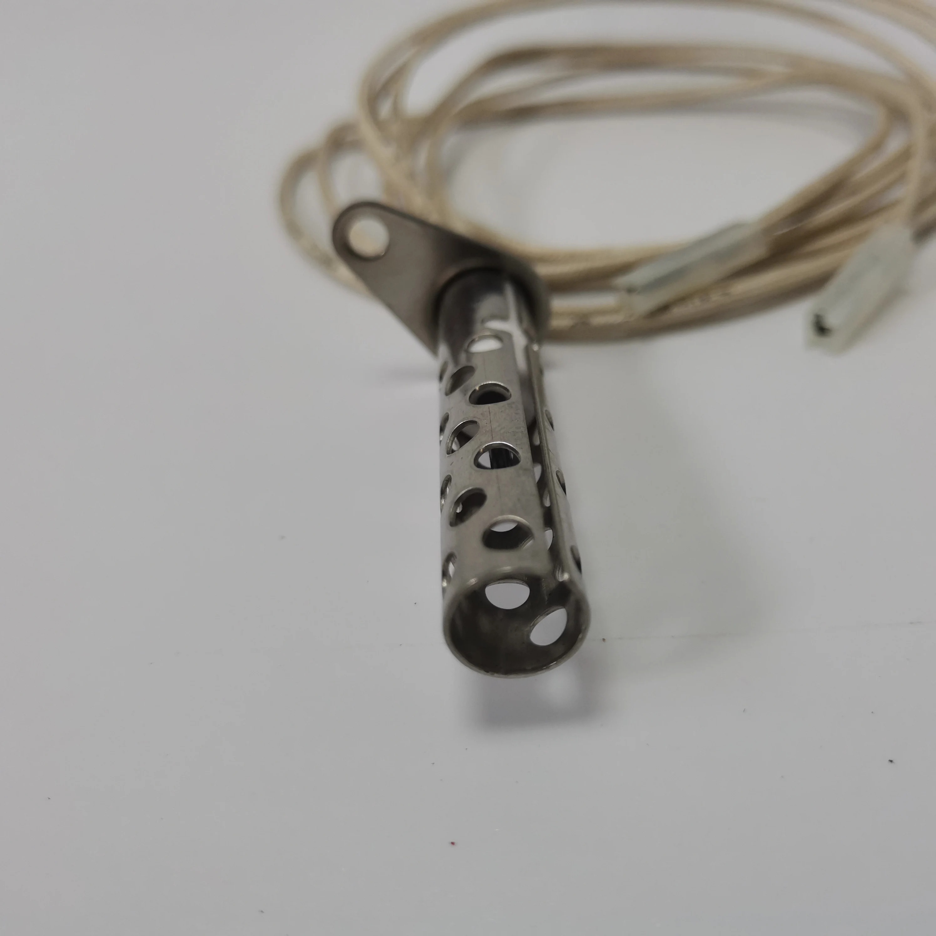 24 volt Mini Igniter with short shield with bracket