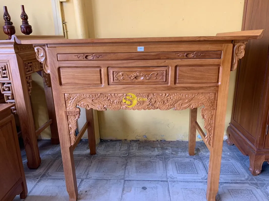 Red wooden altar carved dragon 1m54