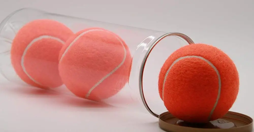 Оранжевые теннисные мячи