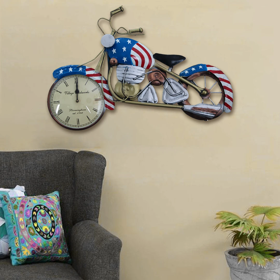Newest Amazon Hot Selling Custom Design Decorative Metal Bike Vintage Design Antique Desk Table Clock for Home Art Decoration