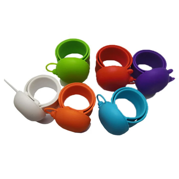 
Factory Low Moq Hand Gel Keychain Holder Silicon Silicone Wristband Hand Sanitizer 