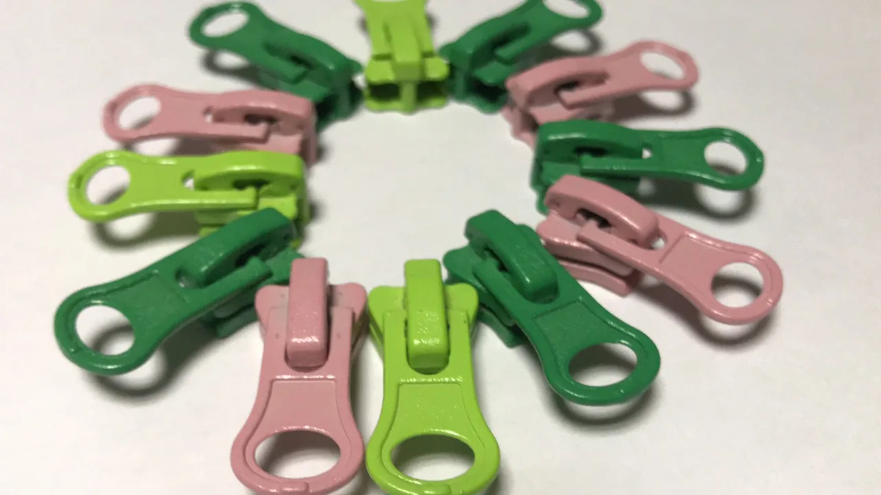 Shipping From Vietnam Customizable Metal Shoes Accessories Zippers And Sliders With High Quality