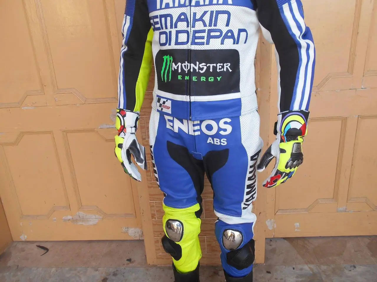 motorbike leather suits gloves and boots set