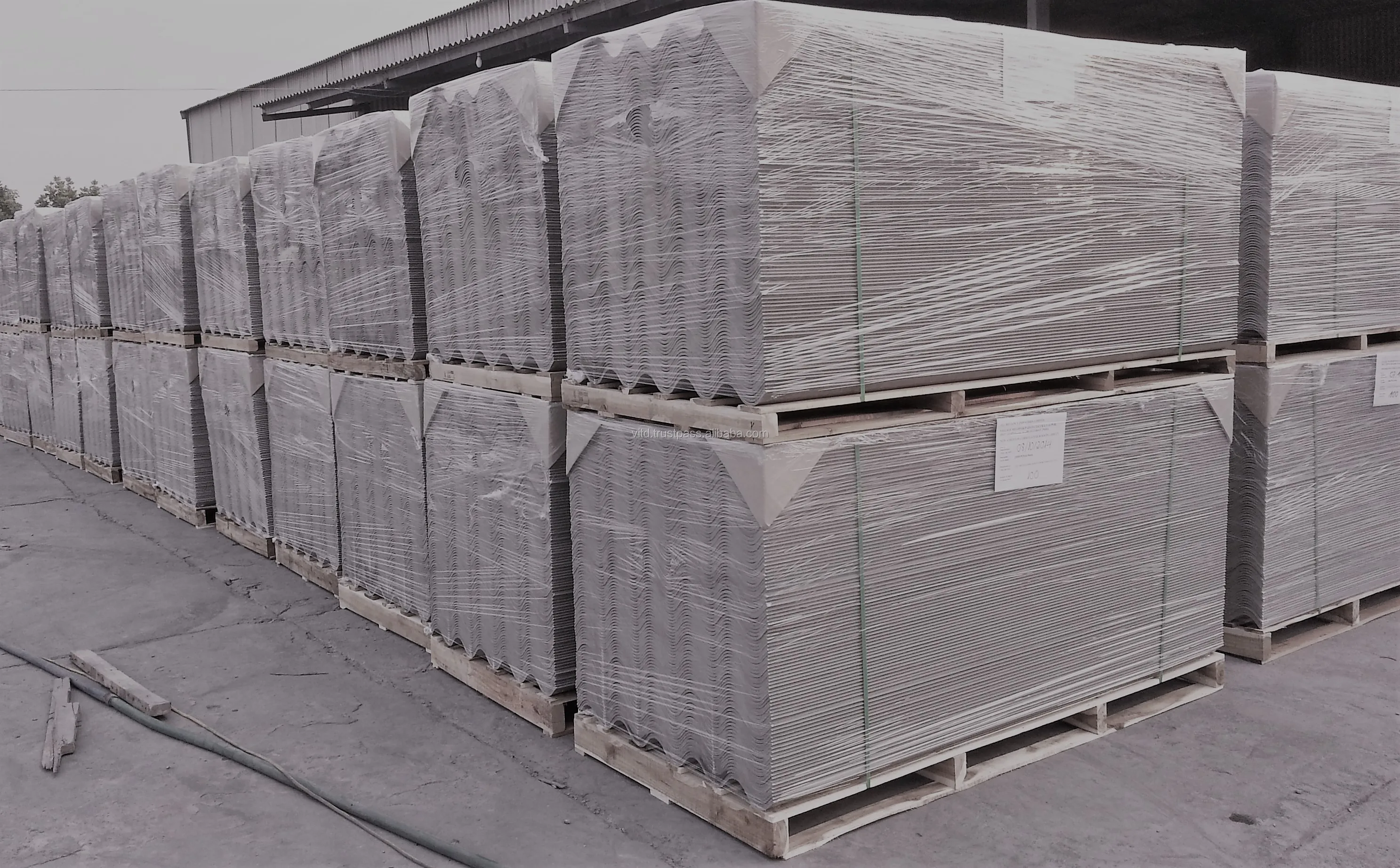 High Density Cheap Price Non Asbestos Roofing Sheet Vietnamese Approved Quality