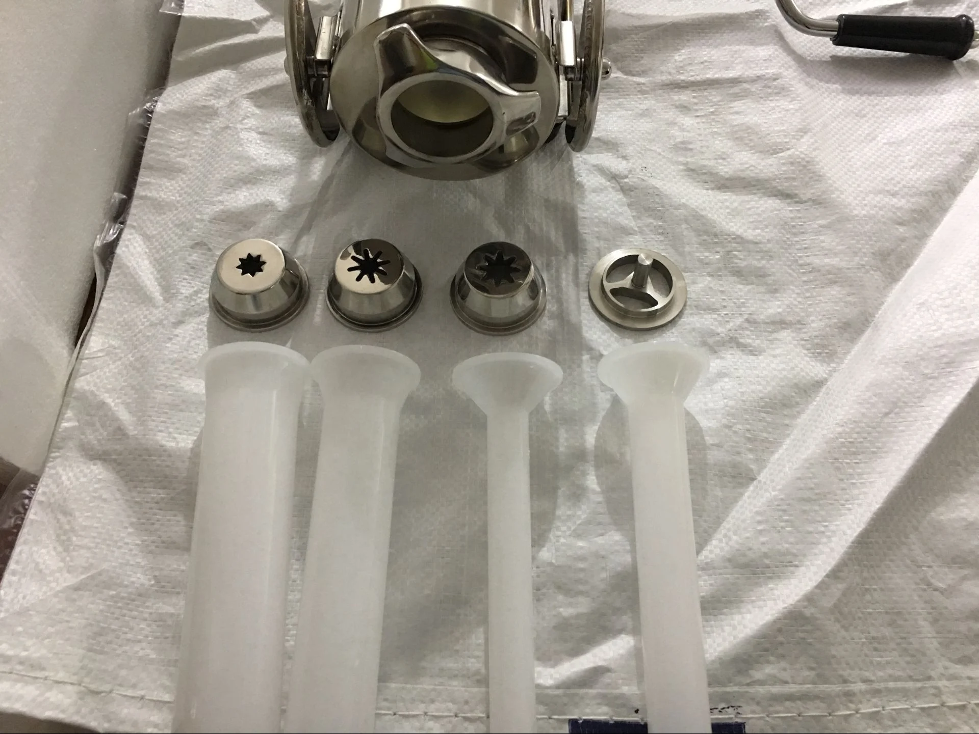 
5L Vertical Stainless steel churros Machine 2 in 1 type VERTICAL Sausage stuffer/filler with plastic piston 