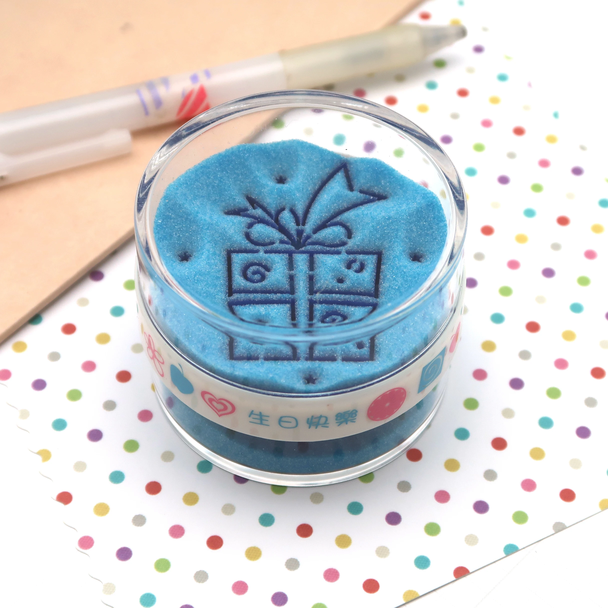 Acrylic sand paperweight Birthday souvenir gift