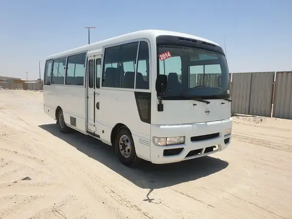 Бывший в употреблении/бывший употреблении гражданский автобус 2014 Nis san