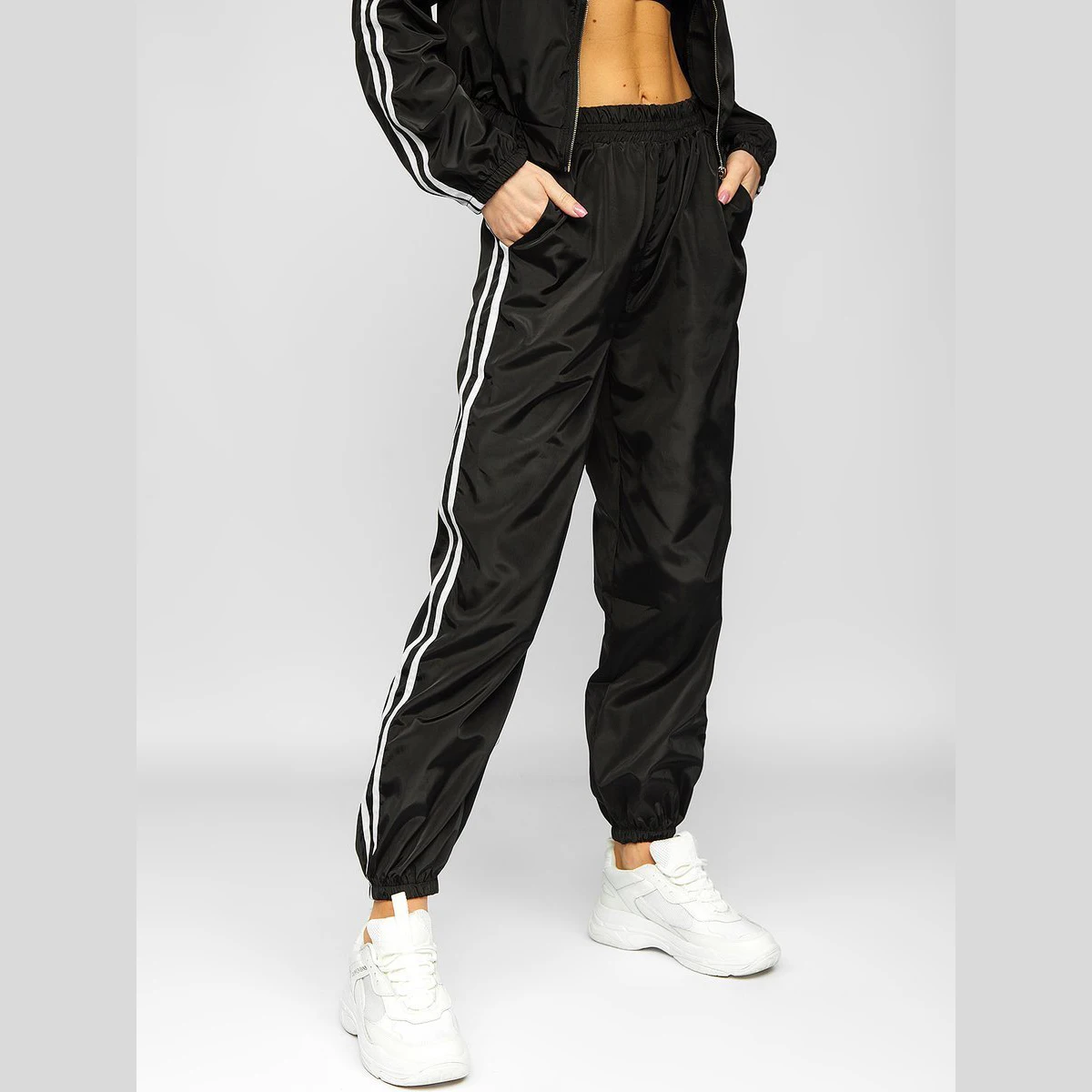 Custom Casual Two Piece Women Tracksuit sportswear 100% Nylon Jogging track suit  slim fit gym wear, jogging tracksuits