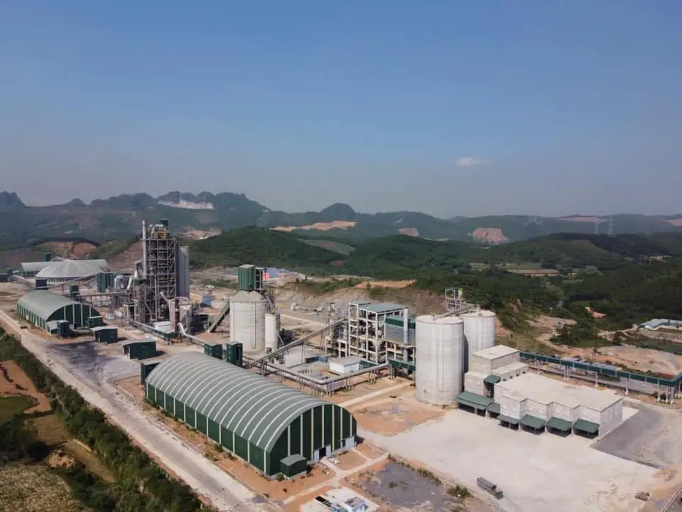 Высококачественный портландский цемент 42 5/52 5/52.5R класса один год гарантии Цемент из