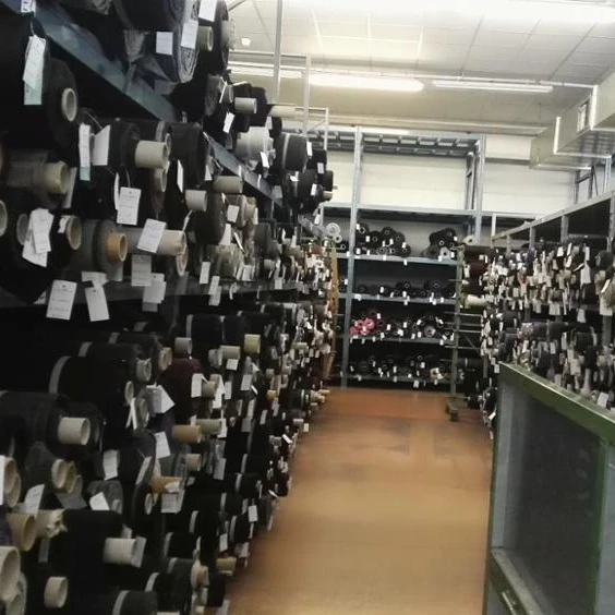 
В наличии шерстяные ткани супер тонкая-Сделано в Италии-для классической мужской одежды, костюмов, брюк, курток, блейзера, пальто 