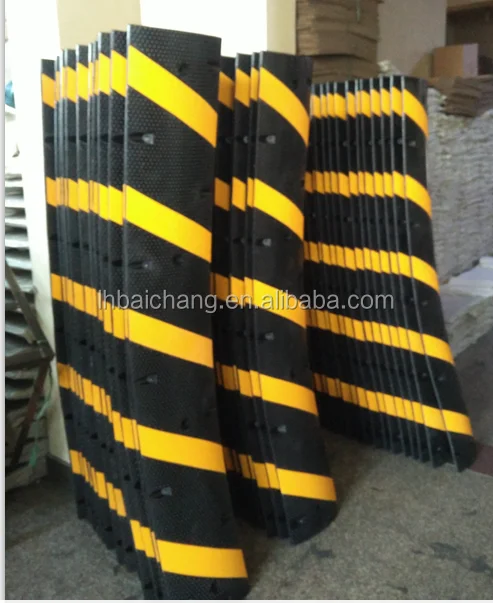 High visibility Plastic Speed Hump portable rubber speed bump For Safety