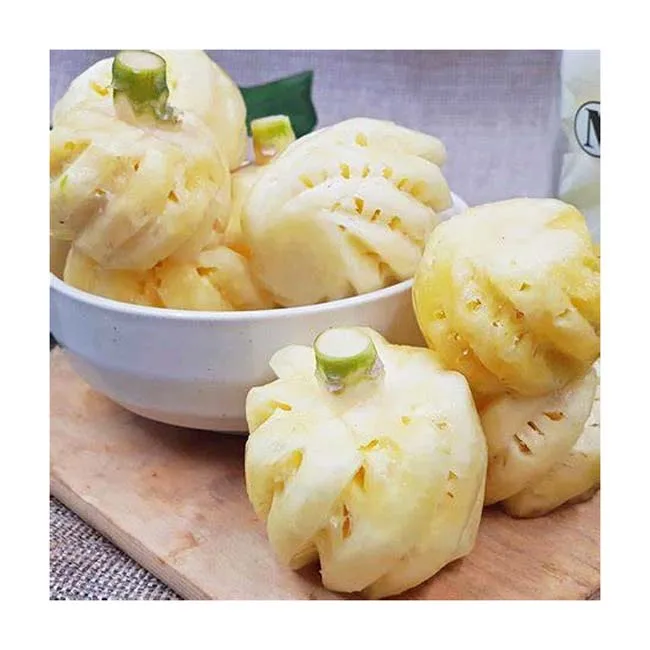 High Quality Super Juicy Fruits Baby Cute Size Fleshy Pineapple Best To Eat as Snack Sweet Dessert Fried Rice Or Pizza