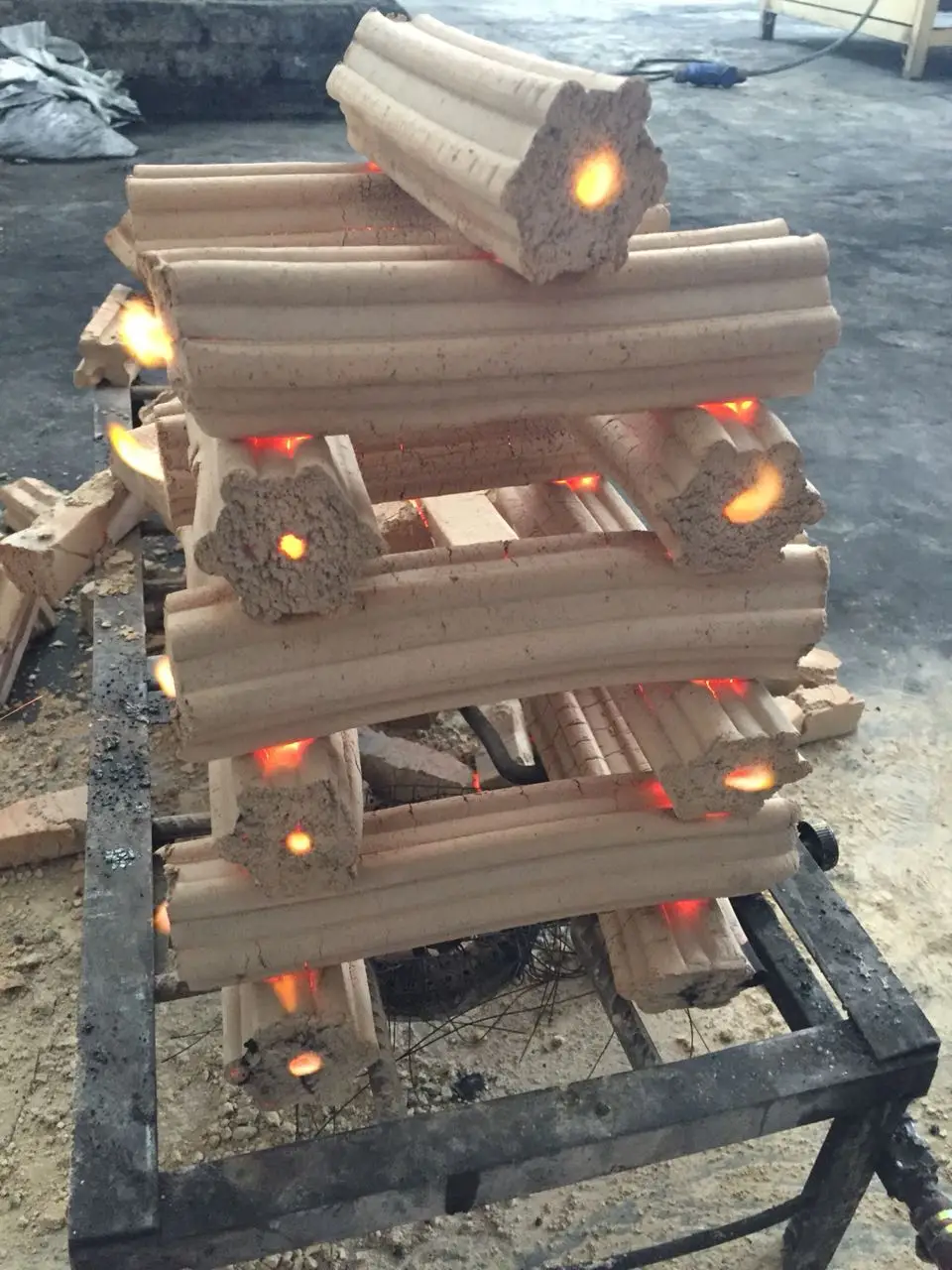 Класс A1; Древесный уголь для экспорта лиственных пород