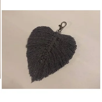 High Quality Boho Decor Feather Keychain Soft Cotton Natural Macrame Handicrafts Metal Keychain Accessories for Gifts