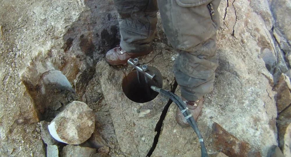 South Korea Hydraulic Core Drill Excavator Attachment