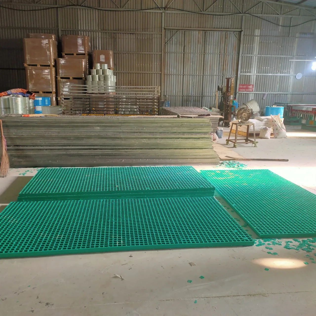 Anti-slip Flame Retardant Composite Grating FRP Green with Glass Fiber and Additives