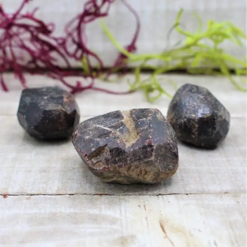Best Quality Raw Garnet Stone \Healing Crystal Rough Garnet Stone/ Large Raw Garnet Crystal