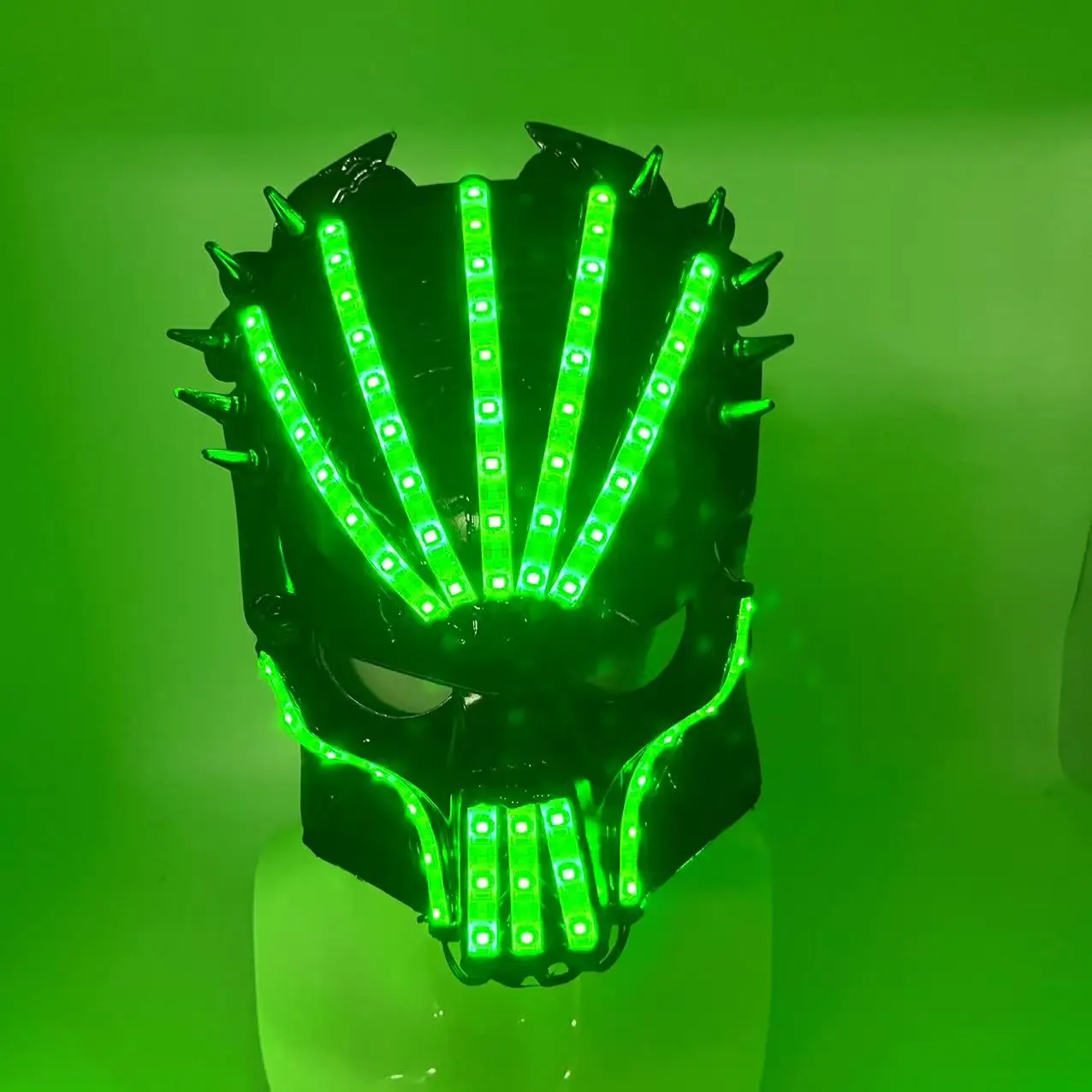 2022 New Design Hand Made Customized Predator Mask Light Up Mask for Cosplay Halloween Party