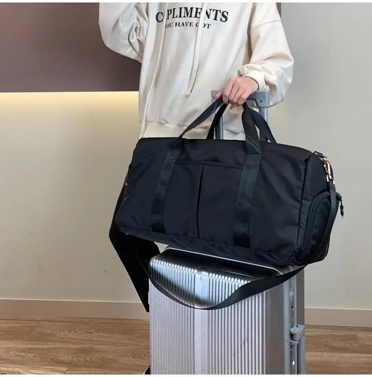 
Hot Sale Multifunctional Outdoor Large Capacity And Multi-Function Women Sport Gym Bag 