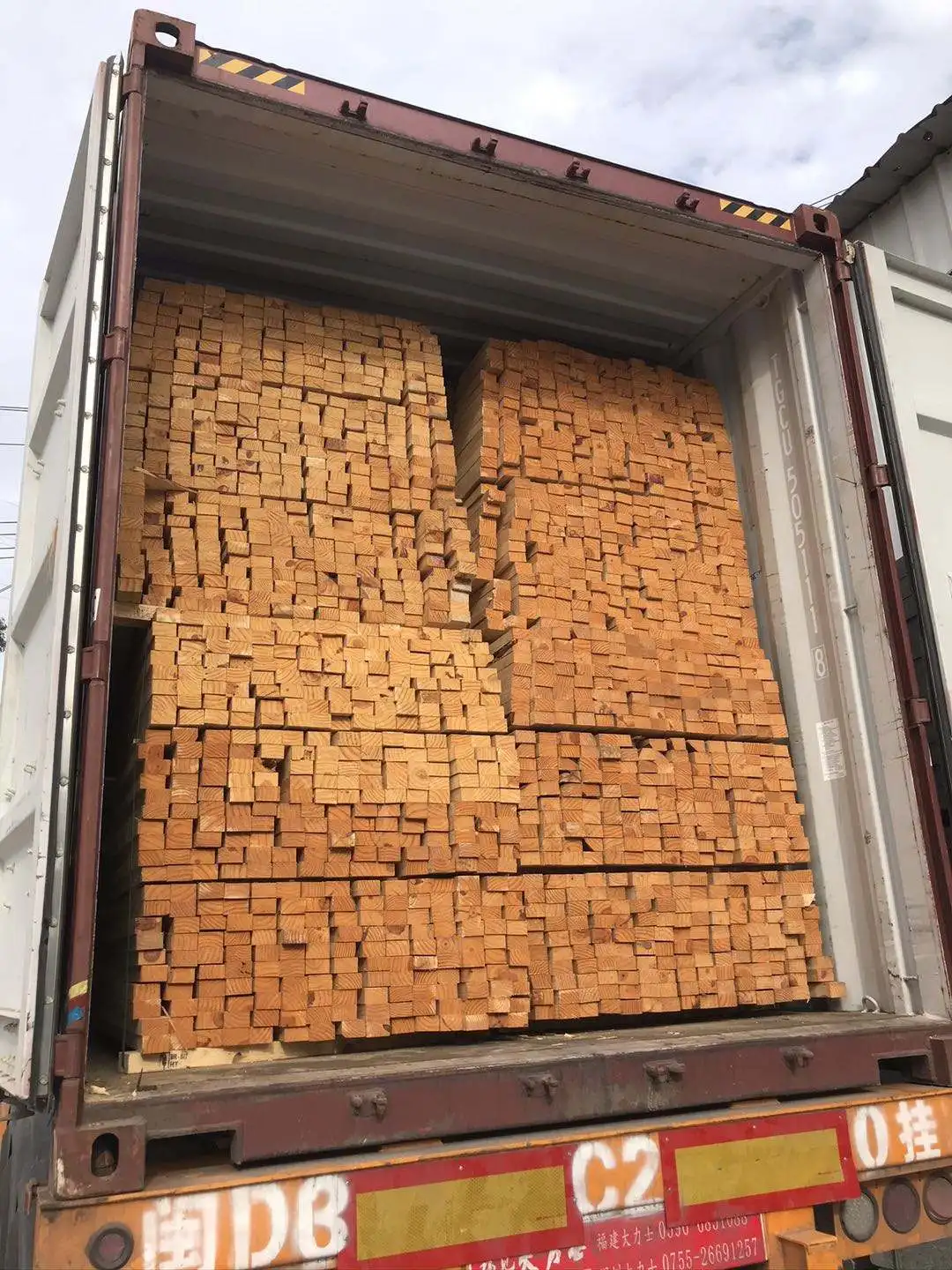 
Manufacturer Supply Pine Wood Timber Origin Indonesia 