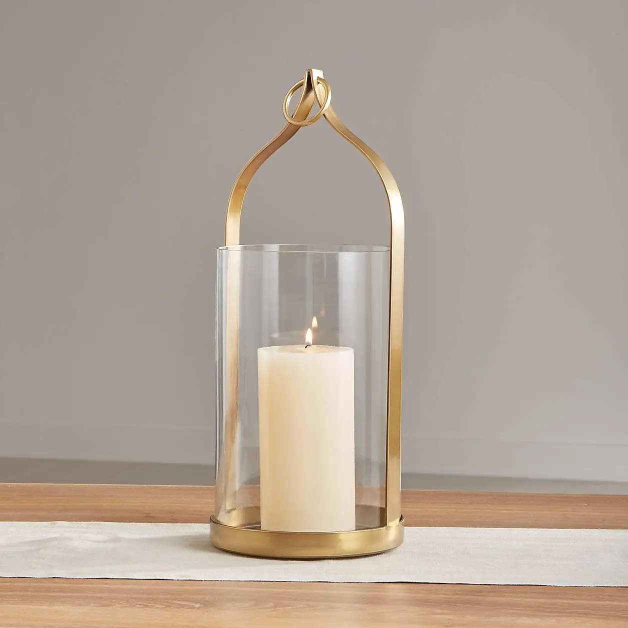 Старинные фонари с ручкой ручная работа Золотое порошковое покрытие цилиндрическим стеклом набор из 2