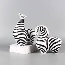 Factory wholesale customized Resin horse Figurine Model Home Decor Ornament decoration horse