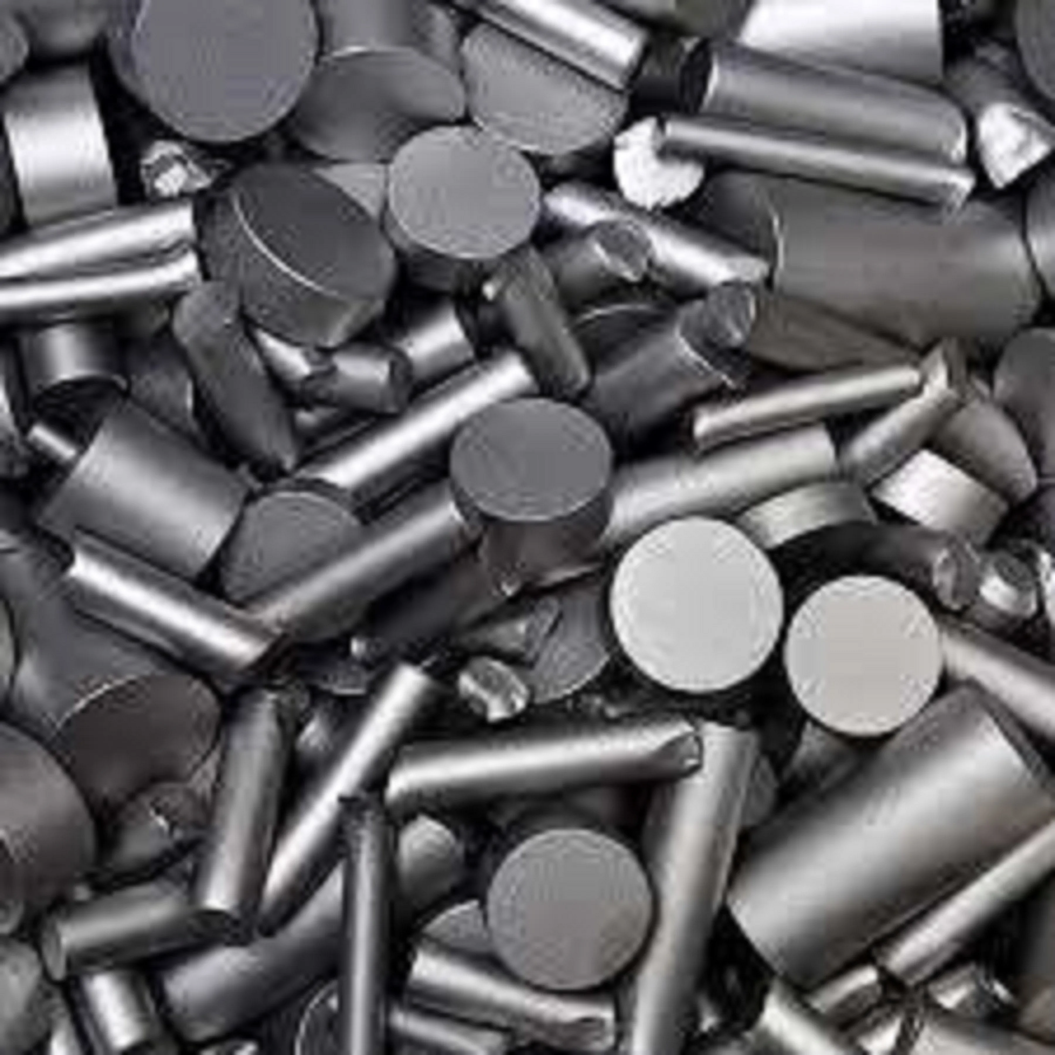 AFFORDABLE   TITANIUM SCRAP CHEAP PRICE
