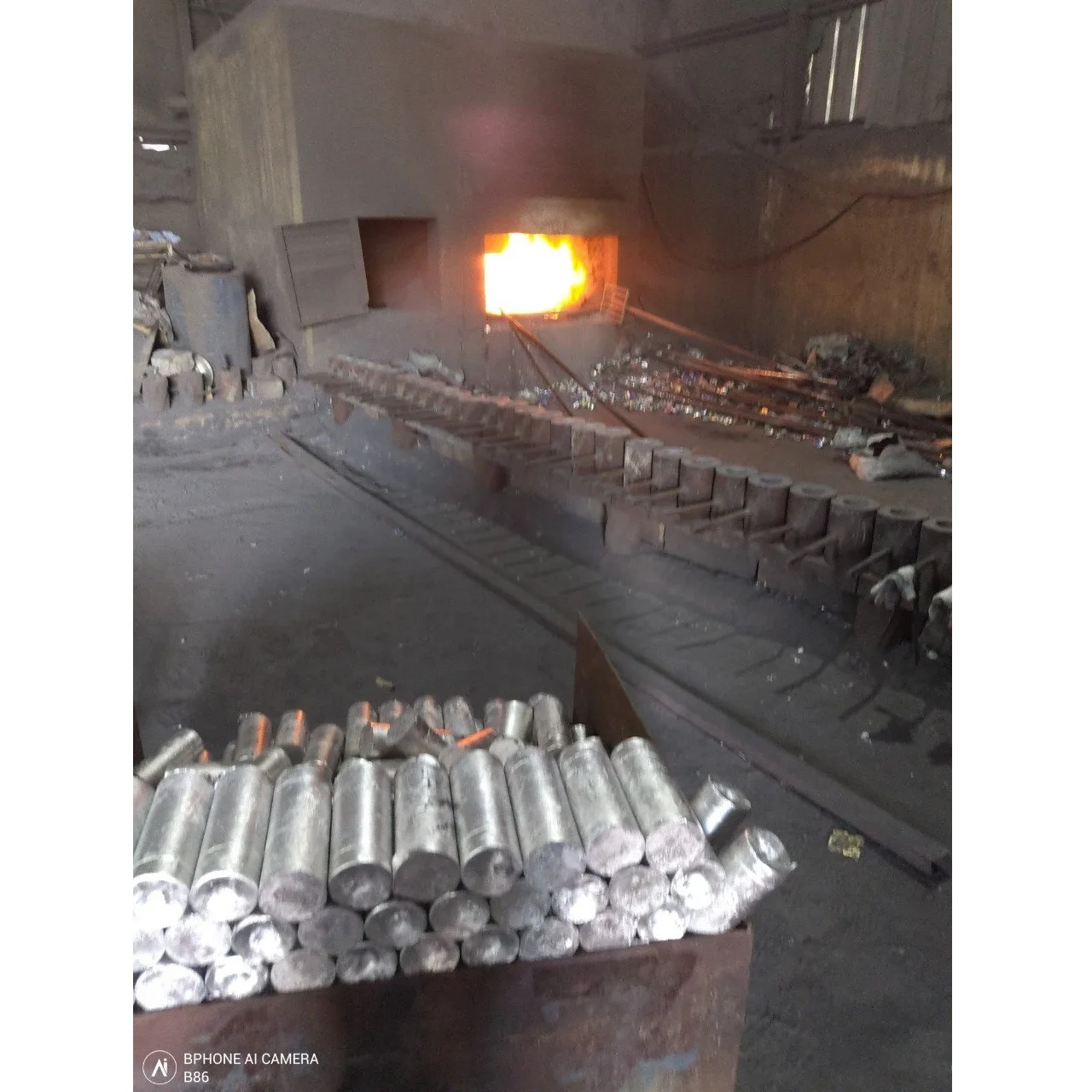 Vietnam Manufacturer 1000 Series Harsh Surface Minerals And Metallurgy 84% Purity Aluminum Alloy Ingot ADC 12