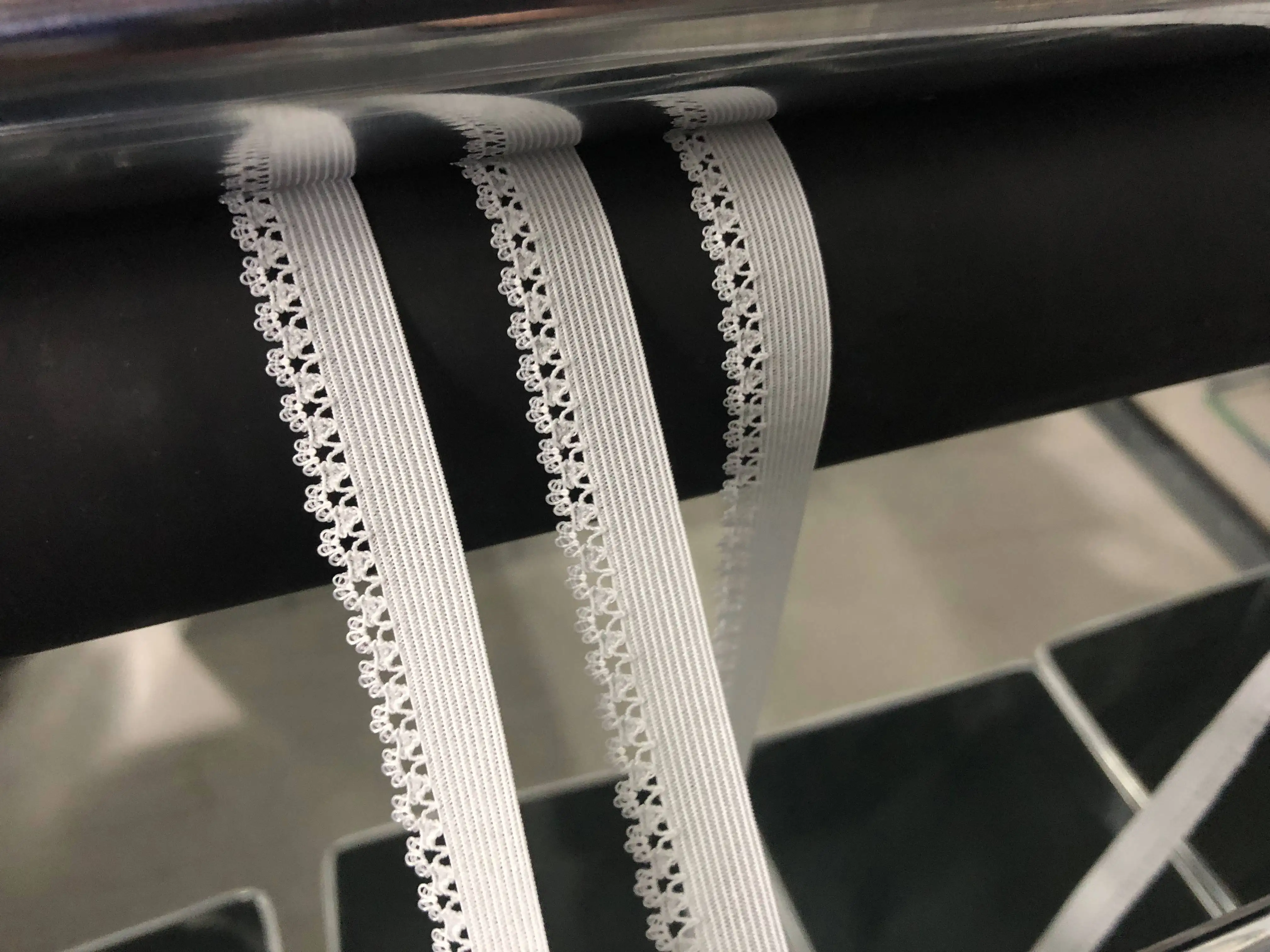 DAHU ELASTIC BAND LACE CROCHET KNITTING MACHINE FOR UNDERWEAR LACE