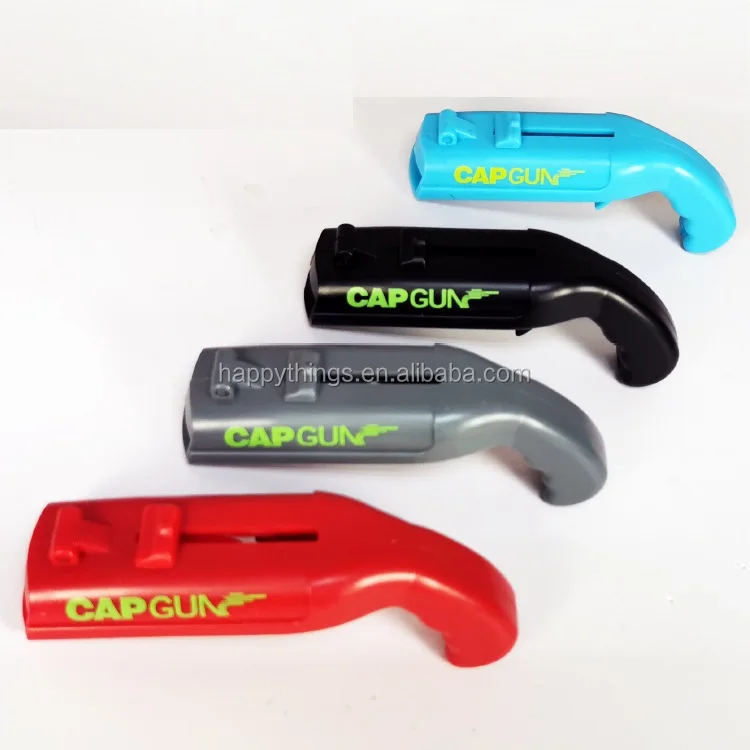 High Quality Factory Direct Kitchen Cooking Tool Flying Cap Beer Guns Drink Bottle Opener Opening Cap Launcher Top Shooter Gun