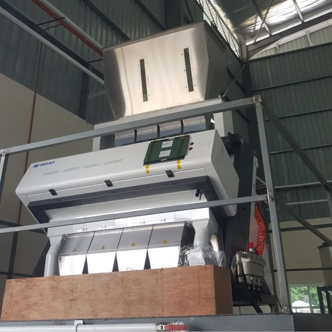 Plastic Raw Material PET Granules Recycled Polyethylene Terephthalate for Injection Molding