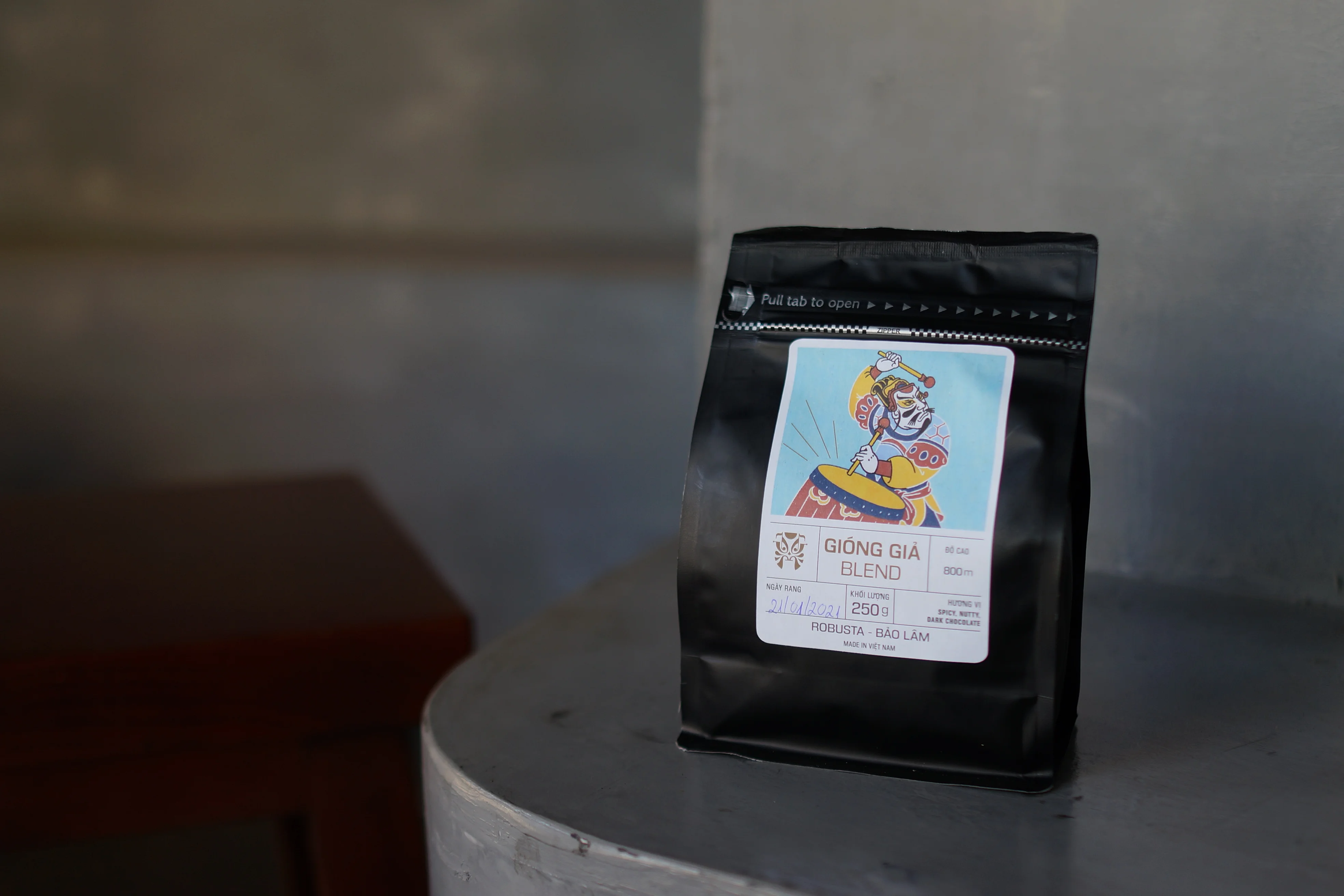 Made In Da Lat Best Vietnamese Quality Whole Bean Robusta Roasted Coffee For Export - Giong Gia Coffee