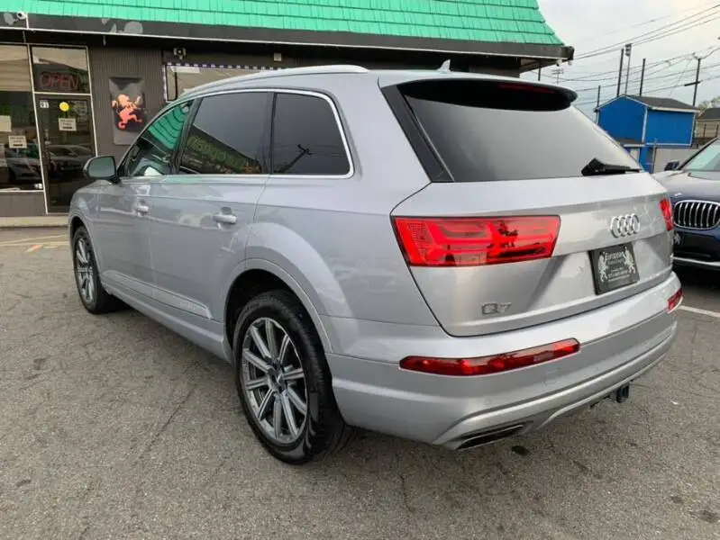 2018 Audi Q7   AWD 3.0T Premium Plus 4dr Sedan