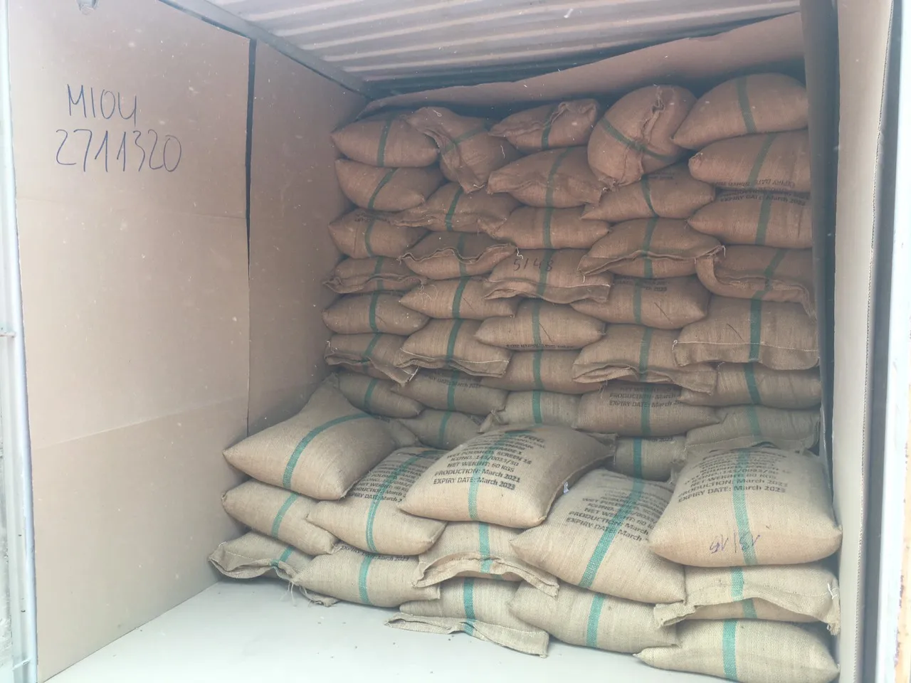 VIETNAM ROBUSTA COFFEE GREEN BEANS