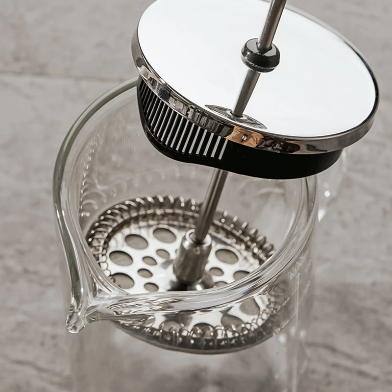 Hot Sale Colored Borosilicate Glass French Press Coffee Maker Tea Press Pot Glass Coffee Mug Plunger Cafetiere for Home