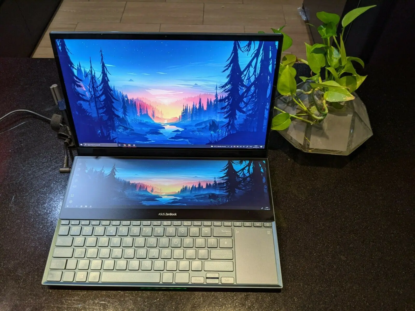 New Sealed for ASUS ZenBook Pro Duo UX581 Laptop 15.6 4K UHD NanoEdge Touch Display Intel Core i9-10980HK 32GB RAM 1TB SSD