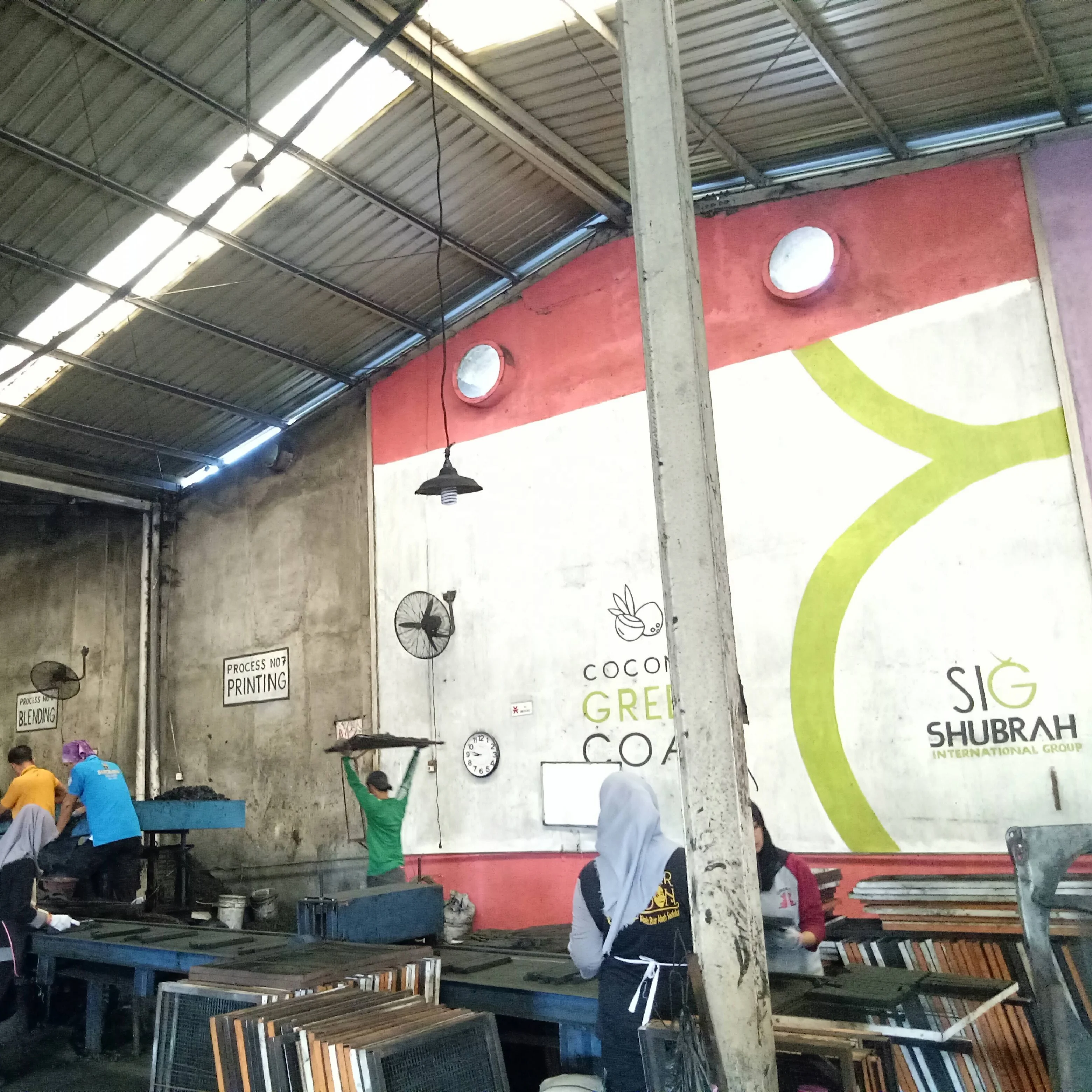 
Hexagon Coconut Shell Charcoal For shisha From Indonesia 