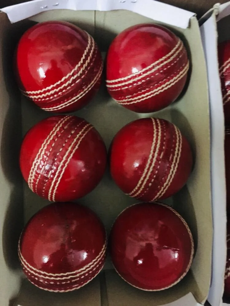 Тренировочный мяч с логотипом на заказ, оптовое количество, сшитые вручную Мячи Для Крикета